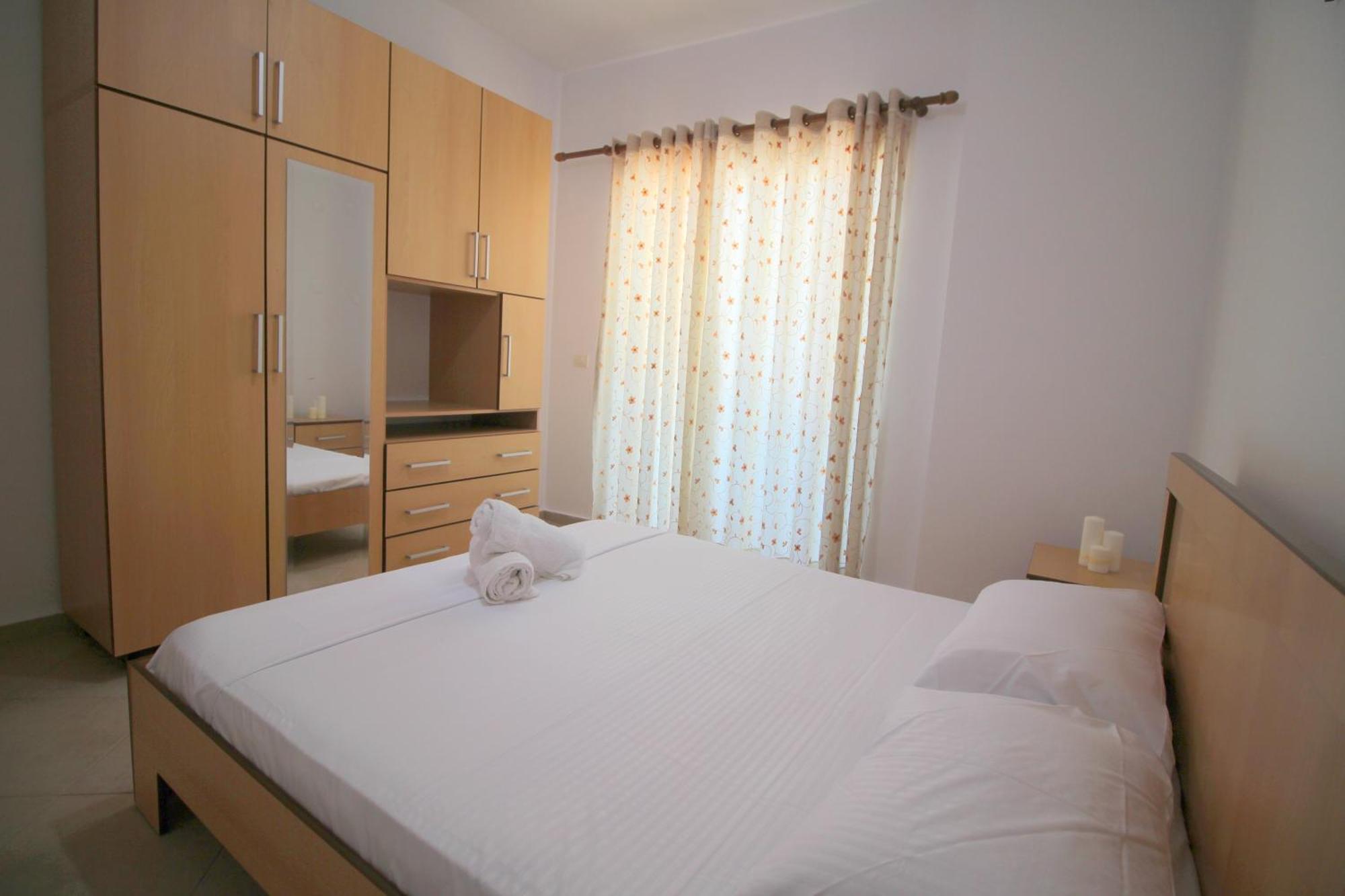 July Seaview Apartments Sarande Ngoại thất bức ảnh