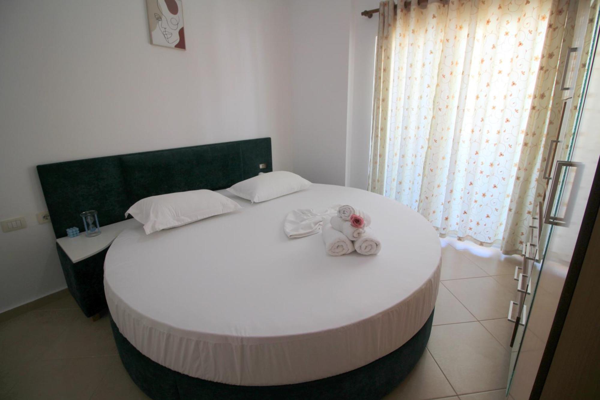 July Seaview Apartments Sarande Ngoại thất bức ảnh