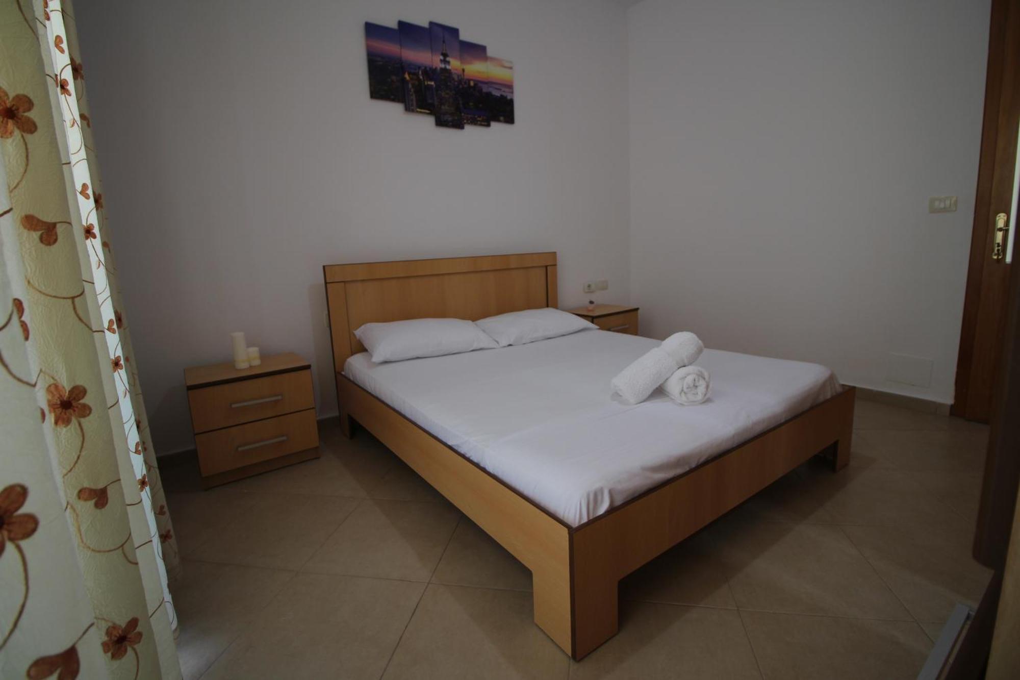 July Seaview Apartments Sarande Ngoại thất bức ảnh