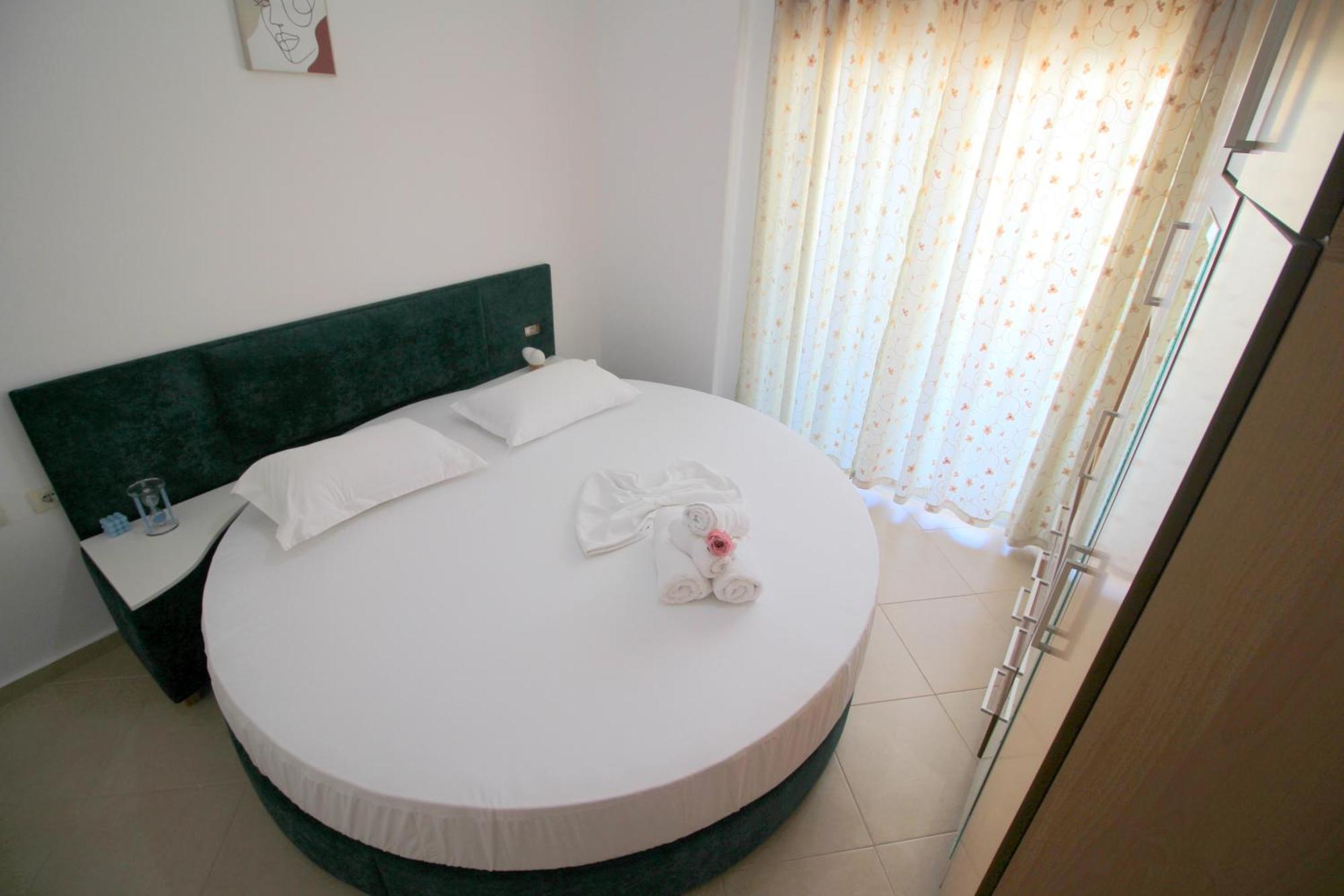 July Seaview Apartments Sarande Ngoại thất bức ảnh