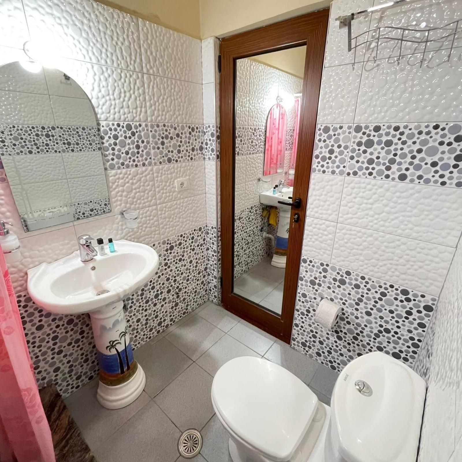 July Seaview Apartments Sarande Ngoại thất bức ảnh